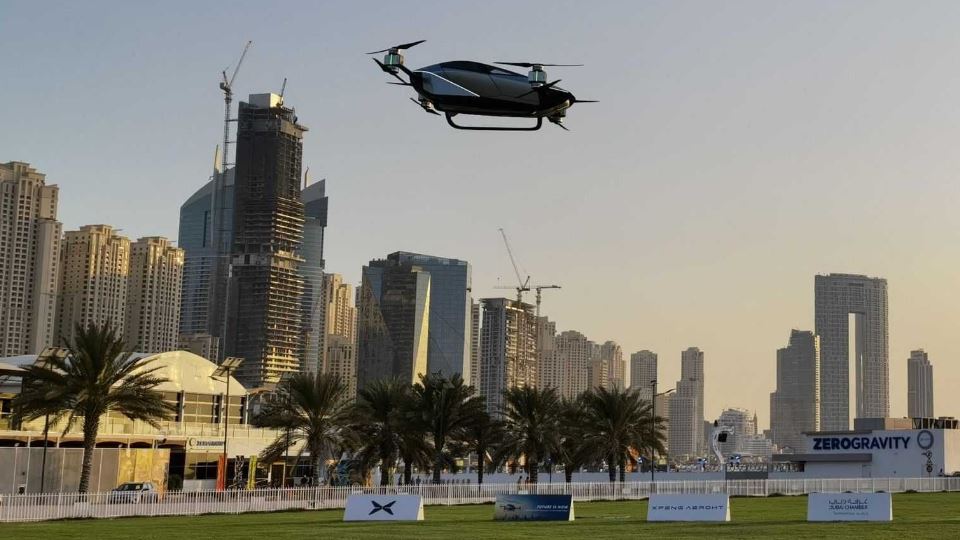 خودروی پرنده ایکس پنگ X2 در نمایشگاه جیتکس 2022 دوبی